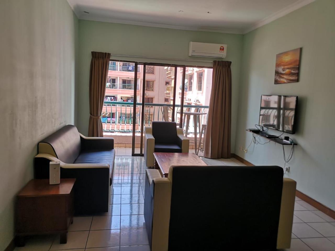 קוטה קינבלו Marina Court Kk City Homestay מראה חיצוני תמונה